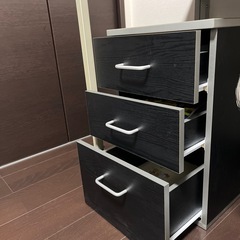 デスク、引き出し、椅子（おまけ）3点セットの画像