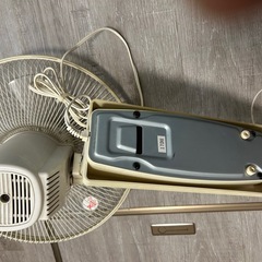 壁掛け扇風機　山善　の画像