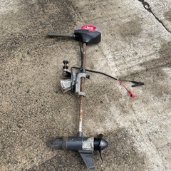 ボート　船外機付きの画像