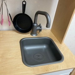 IKEA DUKTIG おままごとキッチンの画像
