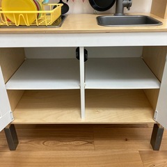 IKEA DUKTIG おままごとキッチンの画像