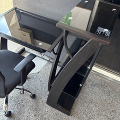 机、椅子、ラック3点セットの画像