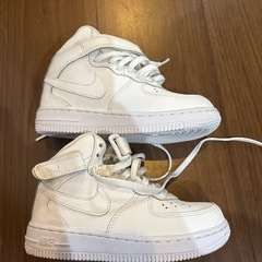 スニーカーの画像