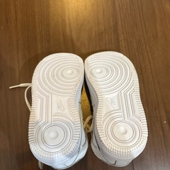 スニーカーの画像