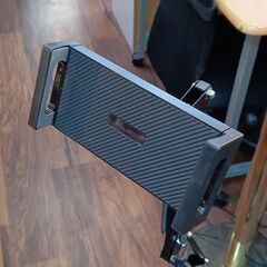 スマホスタンド　伸縮式　ブラック　撮影　高さ約105㎝　　■近隣配送無料 買取GO‼　栄和店の画像