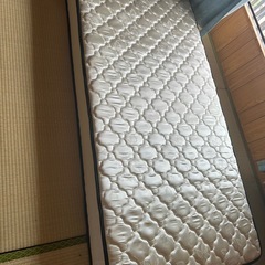 美品　マットレス　シングルの画像