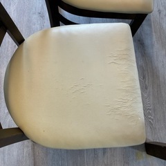 ダイニングテーブル　椅子二脚セットの画像