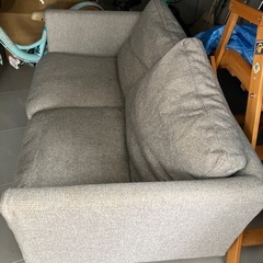 ニトリ　2人掛けソファ　グレー　木製足の画像