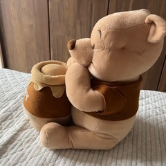 ぬいぐるみ　熊のプーさんの画像