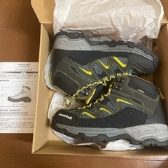 mont-bell 登山靴　フットウェア　ワオナブーツの画像