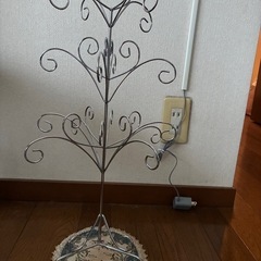 🌹高さ50センチ❗️ワイヤーツリー　オーナメントツリー　アイアンツリー　
クリスマスツリー🌹の画像