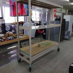 中型鉄棚　キャスター付き　新古品の画像