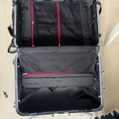 スーツケースの画像