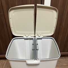 【無料】分別ゴミ箱 約47×32×高さ50cmの画像