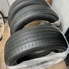 トーヨータイヤ225/55 R19タイヤ3本セットの画像