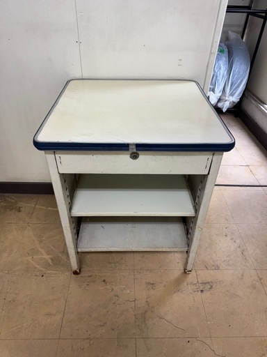 事務机　小さめ　1人用　