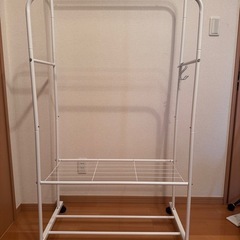 ハンガーラック2段　洋服ラック棚付き　白　の画像