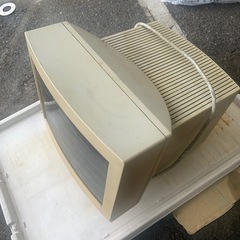 もらってくれる人１００円あげます。
マック　モニター　の画像