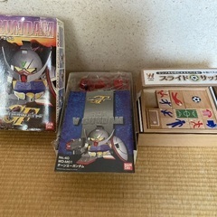 パズル　プラモ　ダーツセットの画像