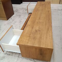 リユースのサカイ栃木店★ジモティ割あり★  TV台 ライトブラウン木目 W180×D43×H30.5 クリーニング済み TC11304の画像