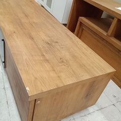 リユースのサカイ栃木店★ジモティ割あり★  TV台 ライトブラウン木目 W180×D43×H30.5 クリーニング済み TC11304の画像