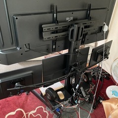 4K液晶ディスプレイ&スタンドの画像
