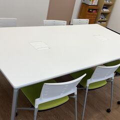 コクヨ応接机、ITOKI椅子セット、状態良いの画像