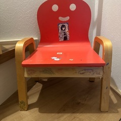 子供用椅子の画像