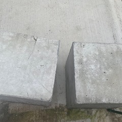 平石　コンクリート　庭の画像