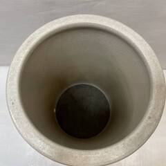 美品 傘立て 白 ホワイト 直径約24×高さ42cm 葉柄 テクスチャーアート 陶器 玄関 収納 エントランスの画像