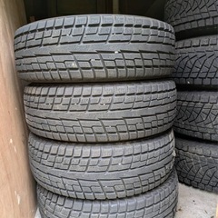 ヨコハマ ジオランダー スタッドレス 215/70R15 4本の画像