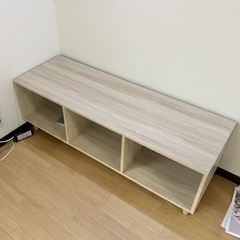 テレビボードの画像