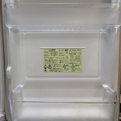 冷蔵庫とラックのセットの画像