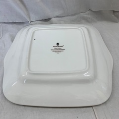 ☆ドリーム2号館☆⭐ジモティー割引⭐ウェッジウッド ワイルドストロベリー Ｂ＆Ｂプレート スクエアの画像