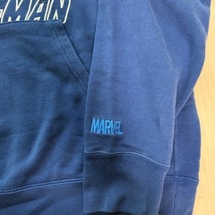 ユニクロ☆スパイダーマン60周年アメイジングイヤ－ズスエットプルパ－カーＭサイズの画像