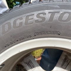 スタッドレスタイヤ ブリヂストン 255/65 R17の画像