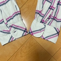 UNIQLOチェック柄長袖シャツ サイズMレディースの画像
