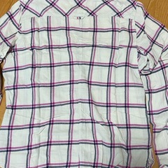 UNIQLOチェック柄長袖シャツ サイズMレディースの画像