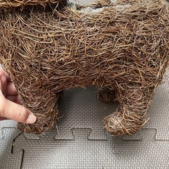 ダックスフンドの入れ物、植木入れの画像