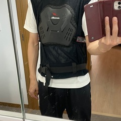 バイク　胸部プロテクターの画像