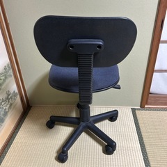 ネイビー  布製 オフィス　チェア キャスター付きの画像