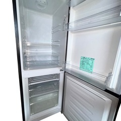 【ジ1026-19】凹み汚れなどある為今だけ格安で譲ります❗️ ハイセンス Hisense ノンフロン冷凍冷蔵庫 2ドア HR-D1701B 2021年製の画像