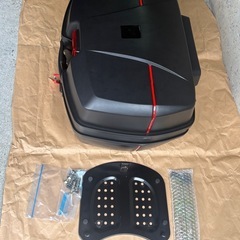 バイク用リアボックス 大容量48L 鍵2本付 防水設計 トップケース 着脱可能式の画像