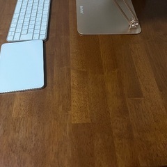 ダイニングテーブルの画像