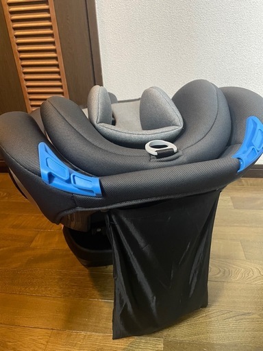360度回転式　新生児〜36kgまで　 チャイルドシート　ジュニアシート　ISOFIX・シートベルト式両用