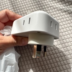 海外で使用する変換プラグOタイプの画像