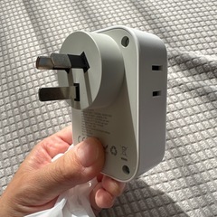 海外で使用する変換プラグOタイプの画像