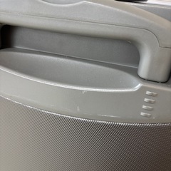 Hanesすースーツケースの画像