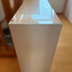 IKEA マルム ホワイトテーブルの画像