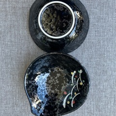 黒の取り皿の画像